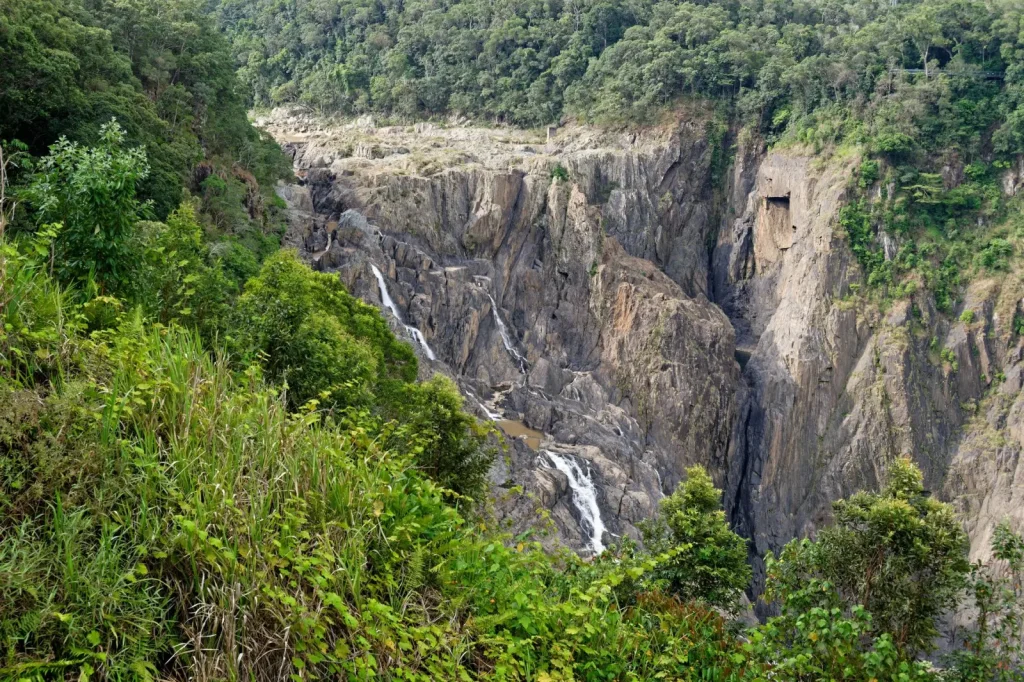 Barron Falls: Water Flow Patterns and Gorge Conditions